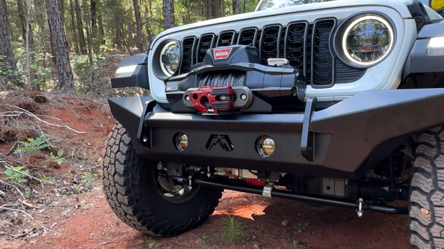 0006062_[EDIT] FABFOURS REELS Copy 01.00_01_06_08.Still003_900