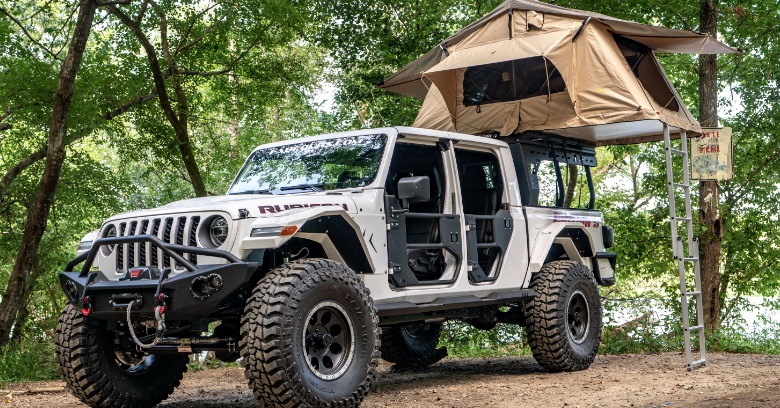 Fab_Fours_Overland_Racks_for_the_2020_Jeep_Gladiator-1